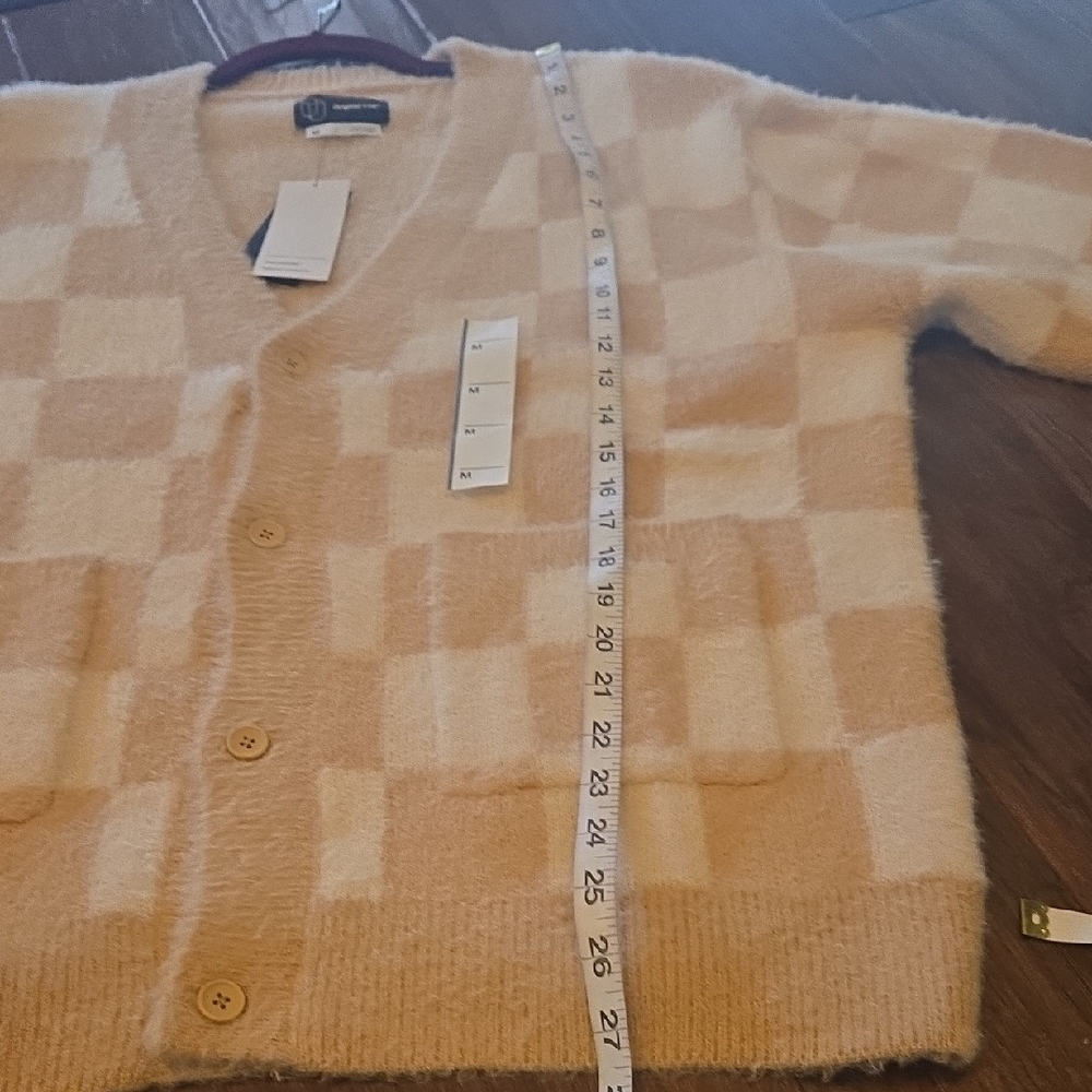Original Use Tan and Cream Cardigan - Picture 9 of 10